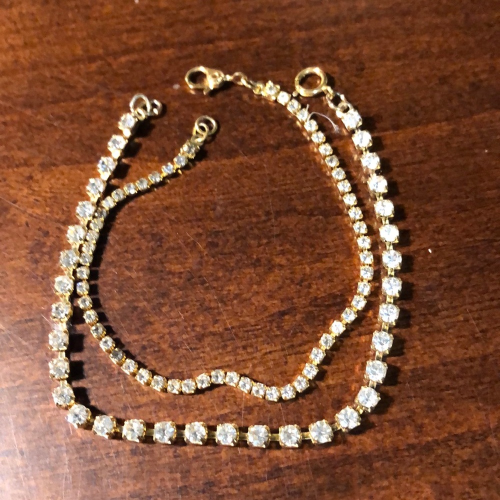🌟2 Gold Toned 7” Rhinestone Bracelets🌟